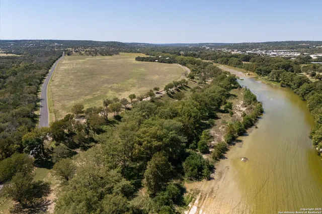 $9,250,000 | 211 Bear Creek Road, Ingram, TX 78025