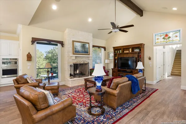 $9,250,000 | 211 Bear Creek Road, Ingram, TX 78025