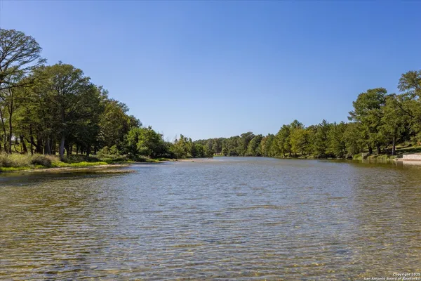 $9,250,000 | 211 Bear Creek Road, Ingram, TX 78025