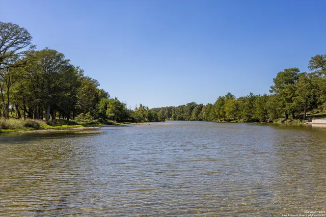 $9,250,000 | 211 Bear Creek Road, Ingram, TX 78025