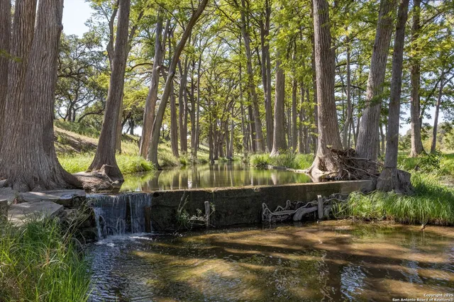 $9,250,000 | 211 Bear Creek Road, Ingram, TX 78025