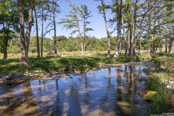 $9,250,000 | 211 Bear Creek Road, Ingram, TX 78025