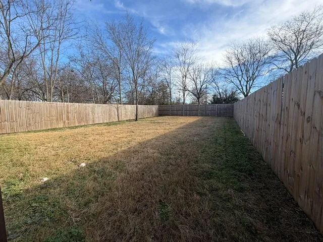 $1,650 | 405 North Andrews Avenue, Sherman, TX 75090