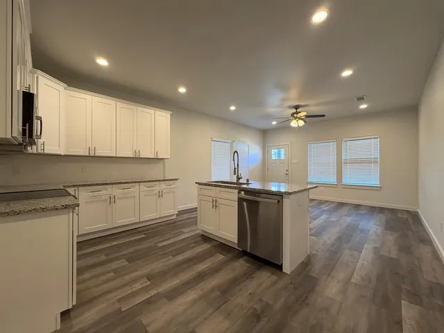 $1,650 | 405 North Andrews Avenue, Sherman, TX 75090