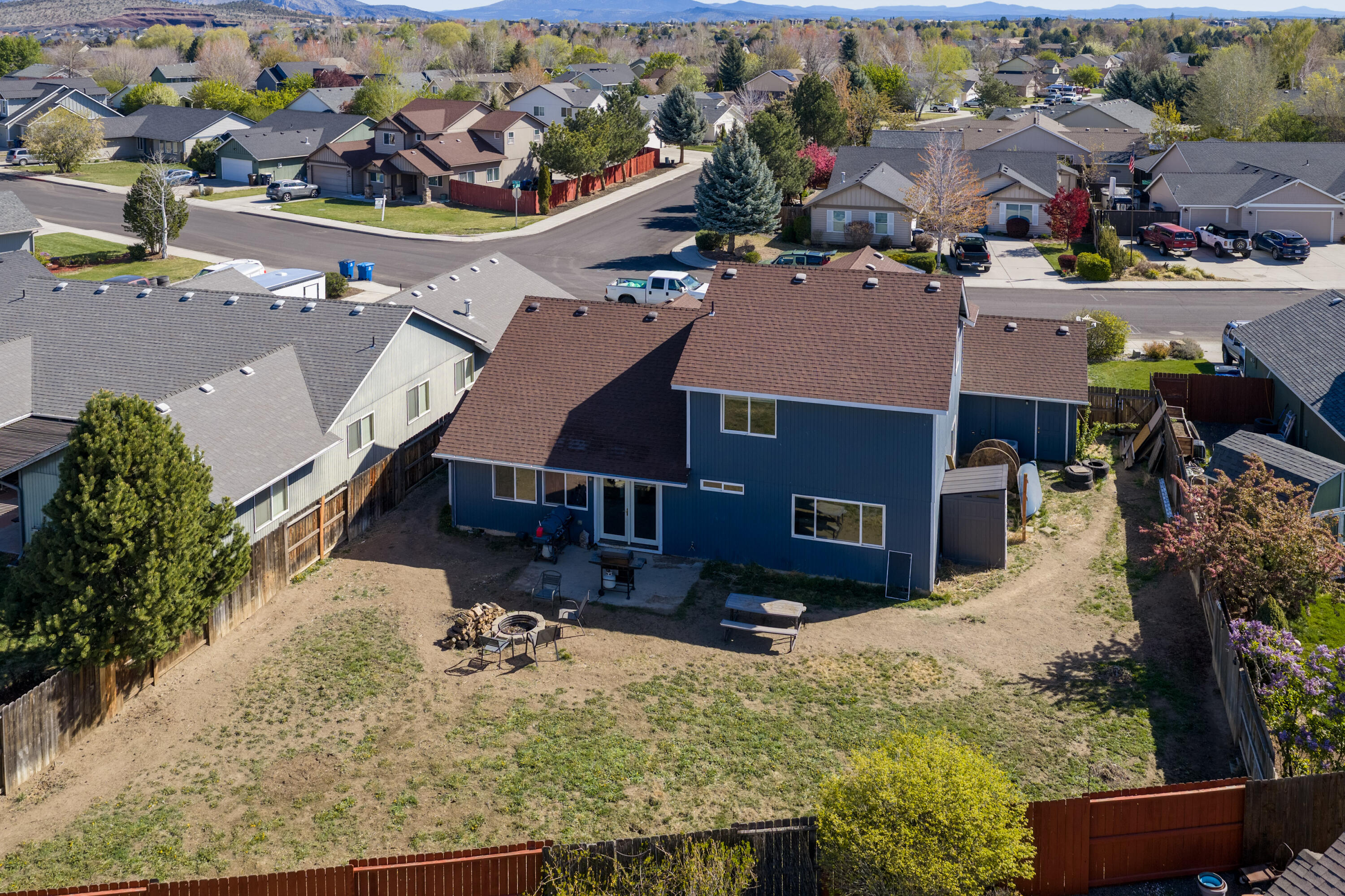 2113 Northwest 22nd Street Redmond, OR 97756 - Photo 39 of 40 TPark_0111_041726