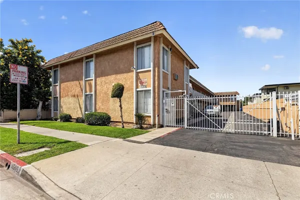 $1,800 | 16205 Cornuta Avenue, Unit 5, Bellflower, CA 90706