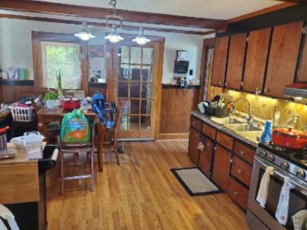 9 Hathaway Road Acushnet, MA 02743 - Photo 2 of 14