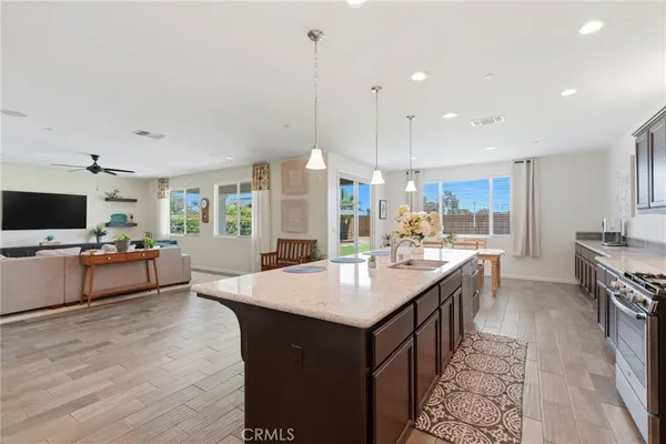 $515,000 | 470 Daphne Lane, Lemoore, CA 93245