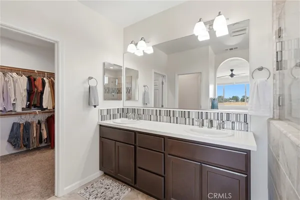$515,000 | 470 Daphne Lane, Lemoore, CA 93245