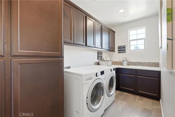 $515,000 | 470 Daphne Lane, Lemoore, CA 93245