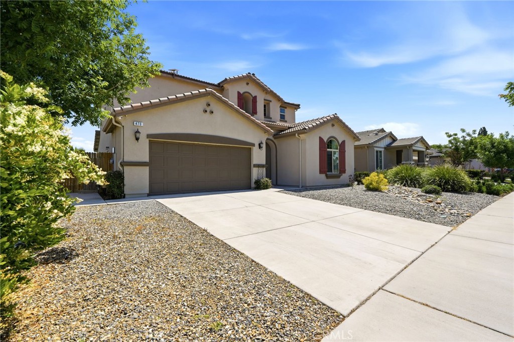 470 Daphne Lane Lemoore, CA 93245 - Photo 3 of 36