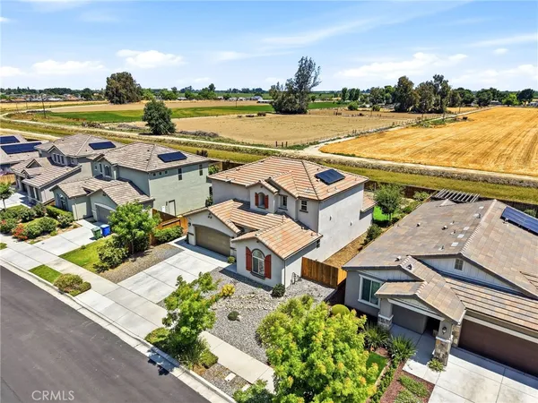 $515,000 | 470 Daphne Lane, Lemoore, CA 93245