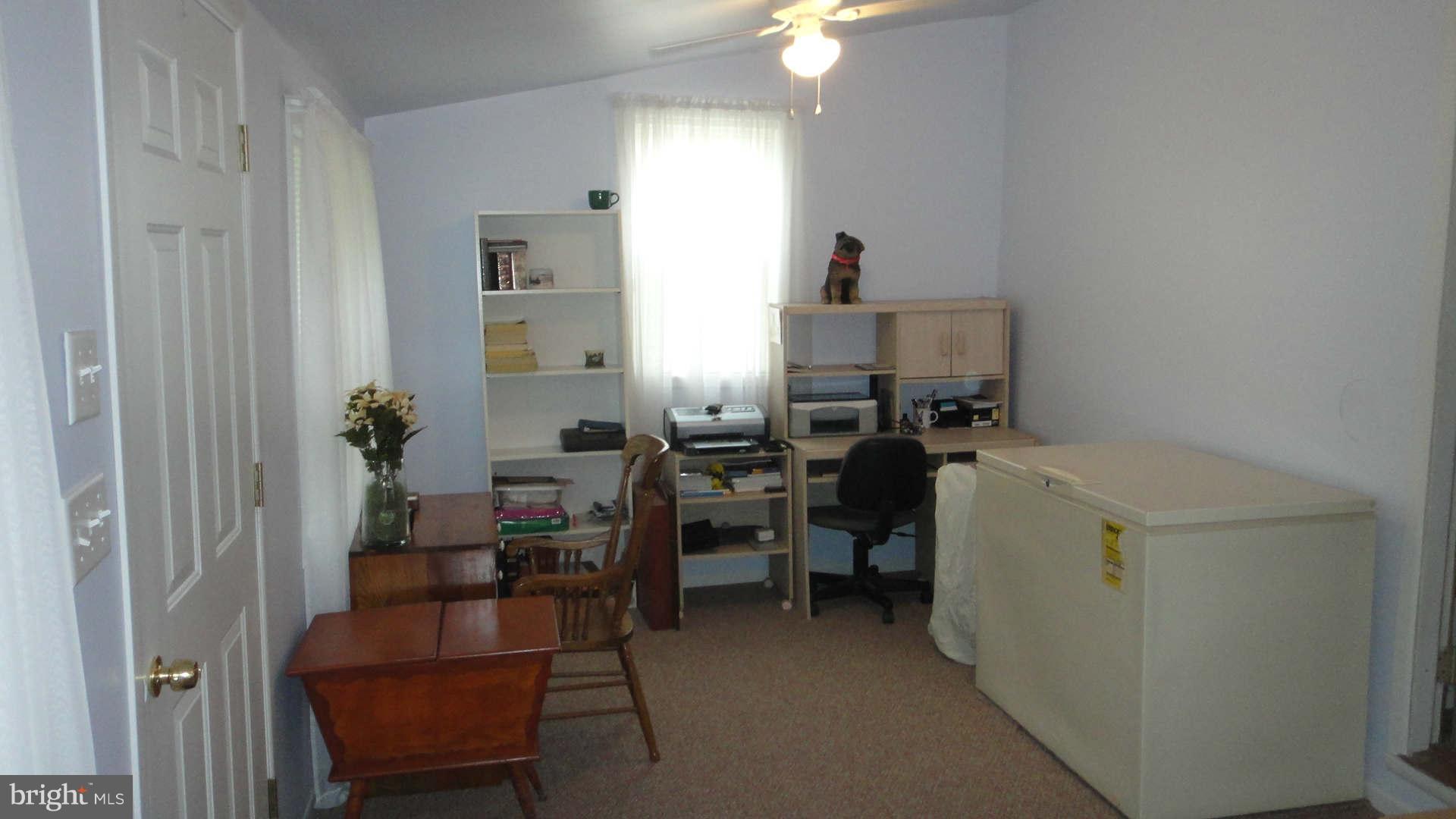 410 Hutton Road Elkton, MD 21921 - Photo 11 of 28 Family Room