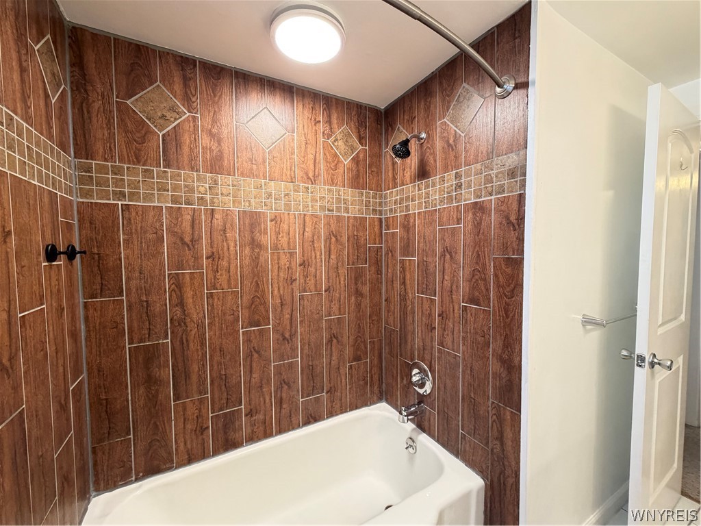 222 Frankhauser Road Amherst, NY 14221 - Photo 14 of 17