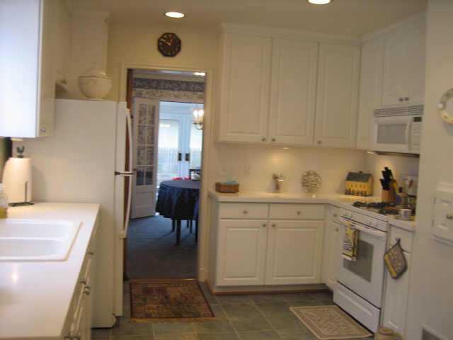 1716 Doone Road Columbus, OH 43221 - Photo 5 of 5