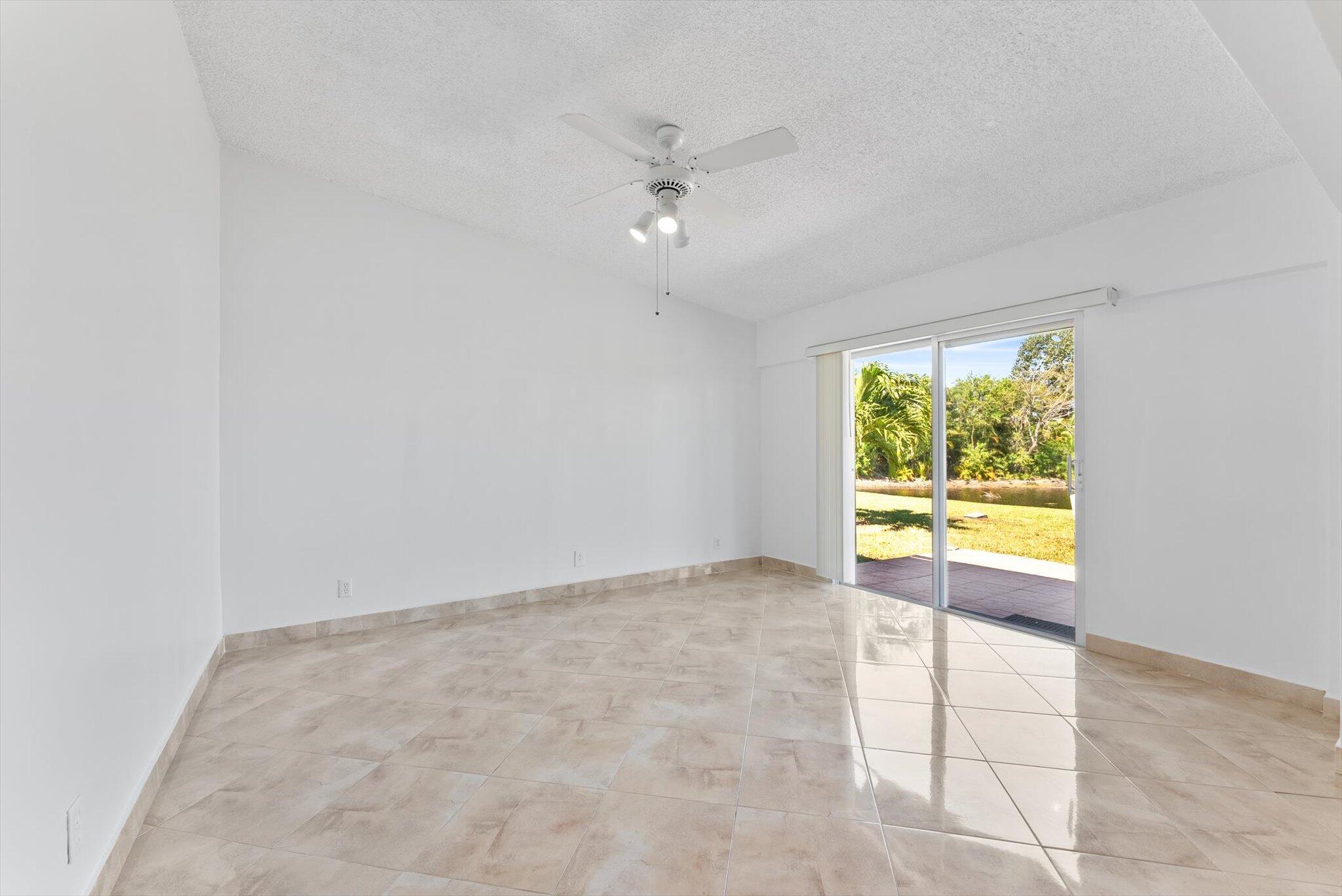 15860 Laurel Oak Circle Delray Beach, FL 33484 - Photo 11 of 22 11-1-11