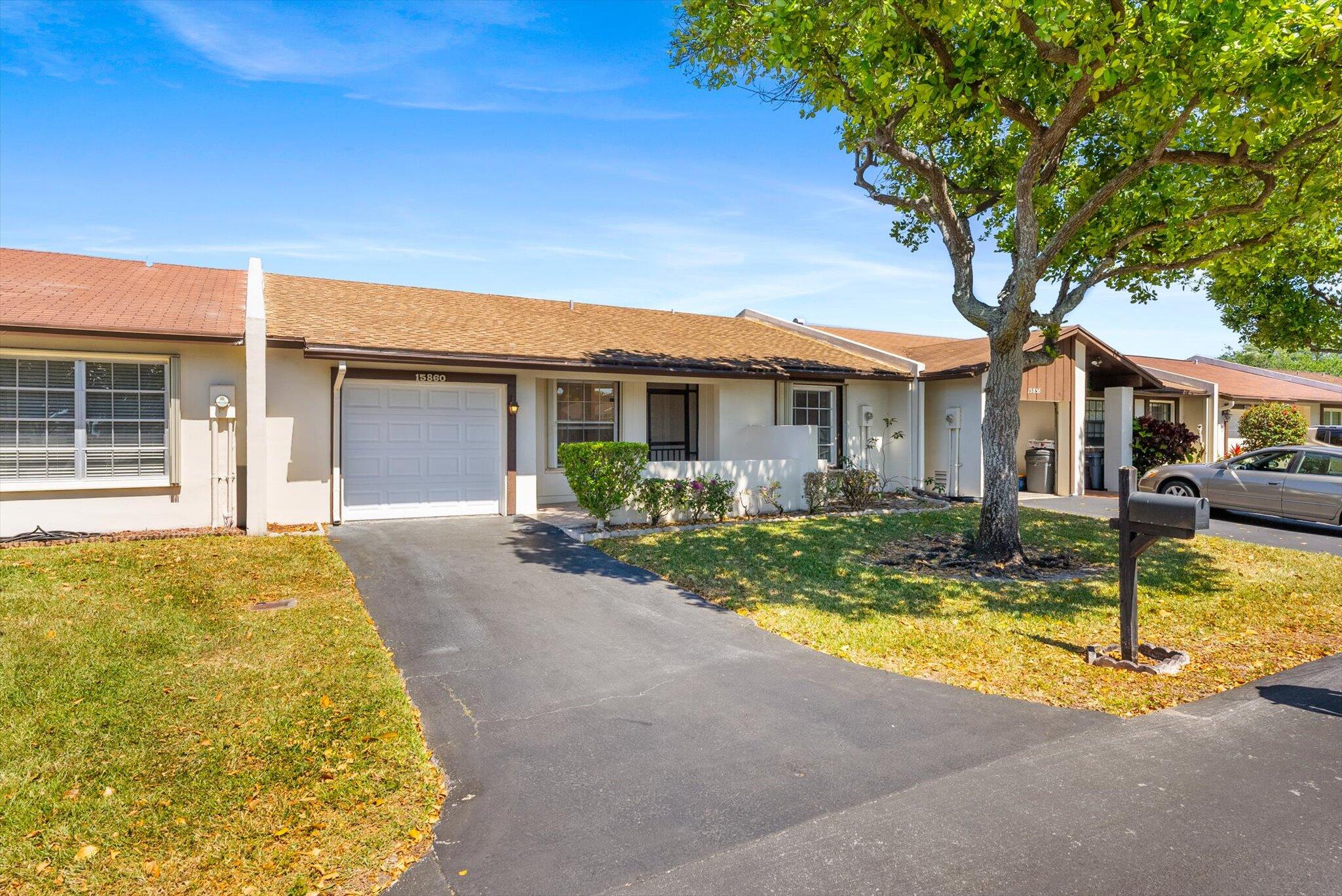 15860 Laurel Oak Circle Delray Beach, FL 33484 - Photo 2 of 22 01-1