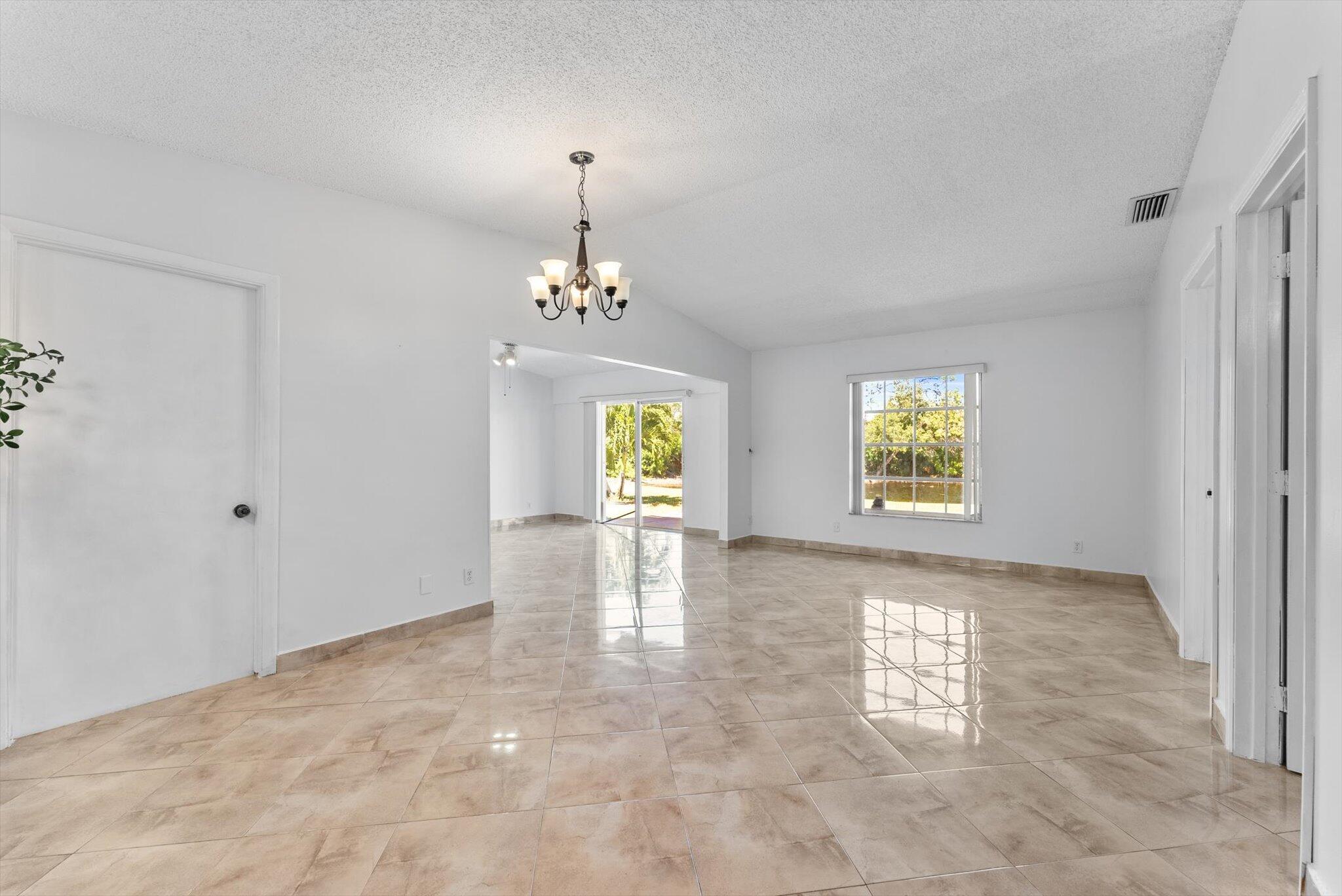 15860 Laurel Oak Circle Delray Beach, FL 33484 - Photo 8 of 22 08-1-8