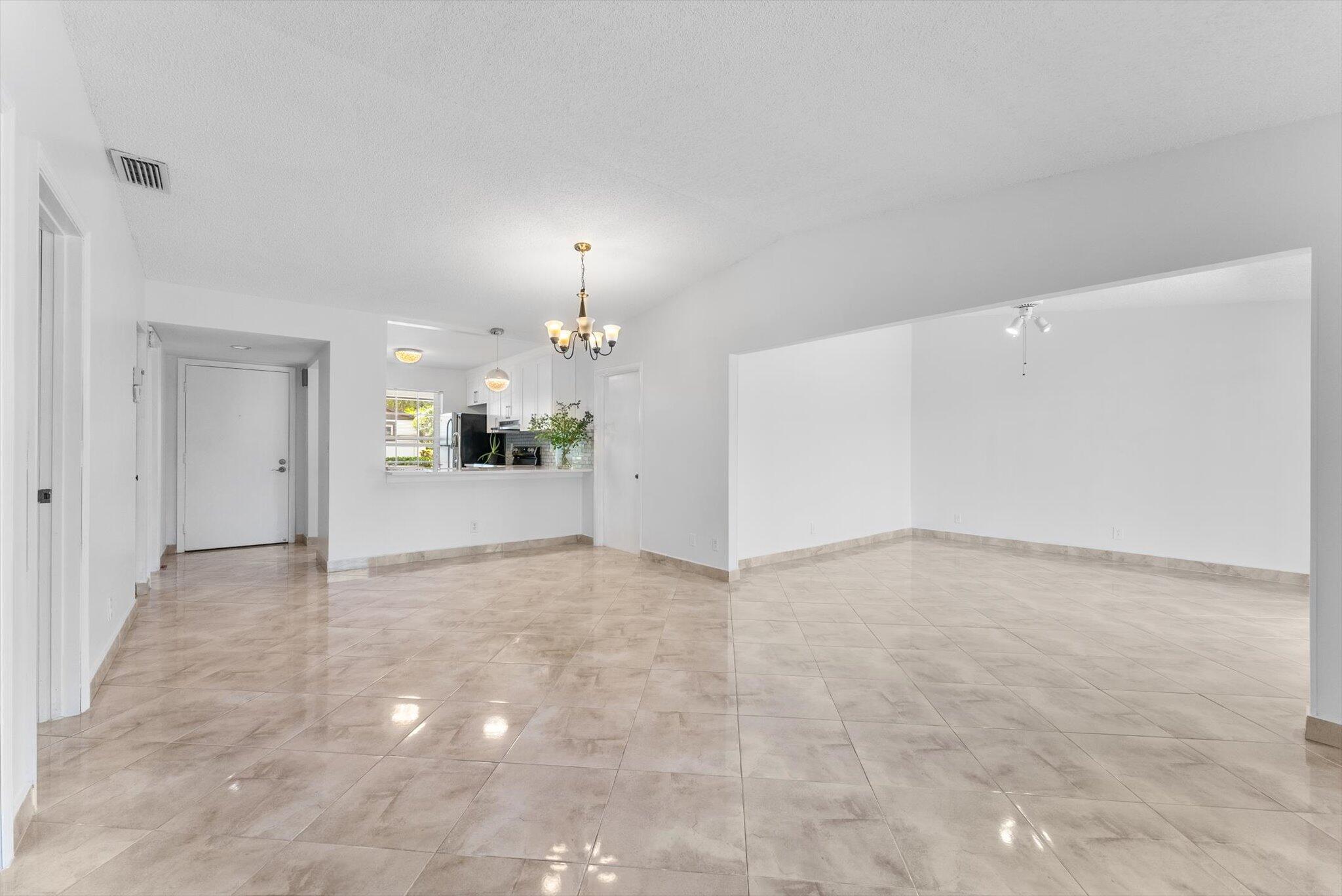 15860 Laurel Oak Circle Delray Beach, FL 33484 - Photo 9 of 22 09-1-9