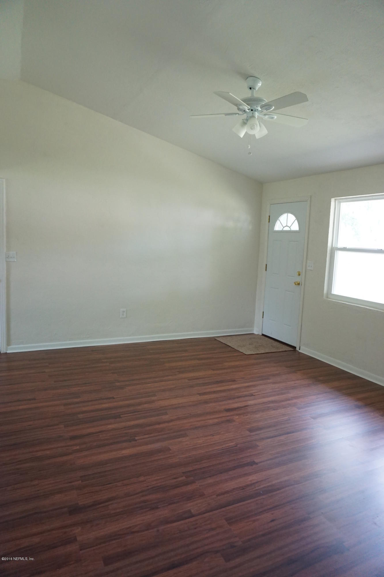 601 Alton Road Starke, FL 32091 - Photo 5 of 17 DSC01037