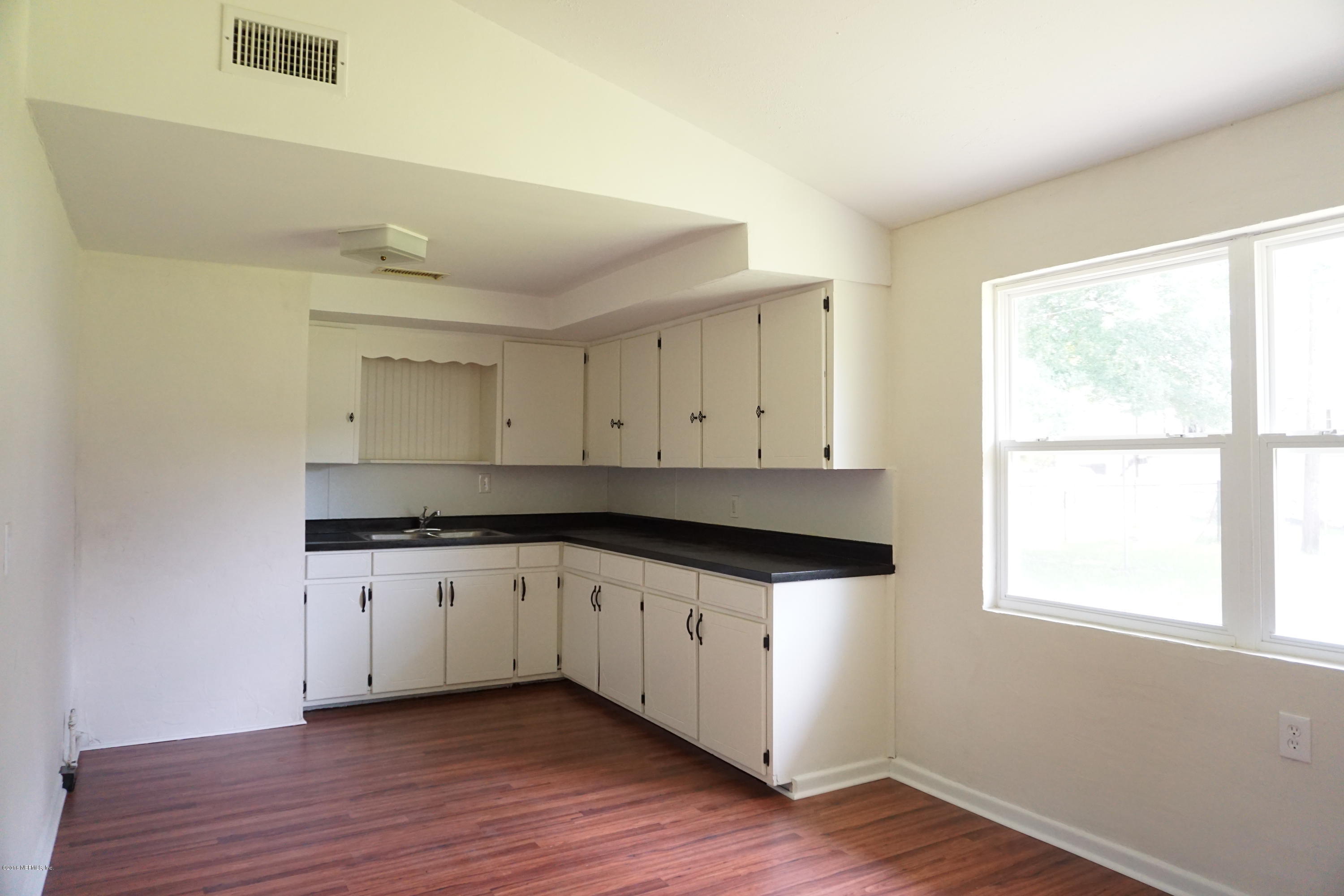 601 Alton Road Starke, FL 32091 - Photo 8 of 17 DSC01043