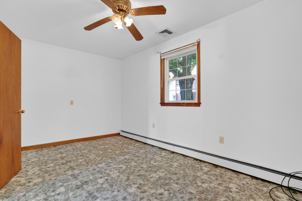 7454 Bayside Road Franktown, VA 23354 - Photo 16 of 40
