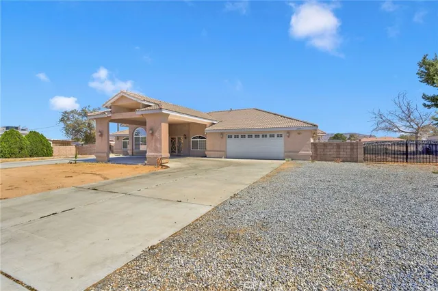 $619,900 | 13597 Kiowa Road, Apple Valley, CA 92308