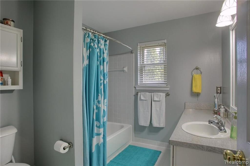 51955 Lillian Road Chesterfield, MI 48047 - Photo 25 of 33