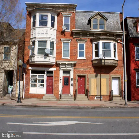 $900 | 347 South George Street, Unit 2F, York, PA 17401