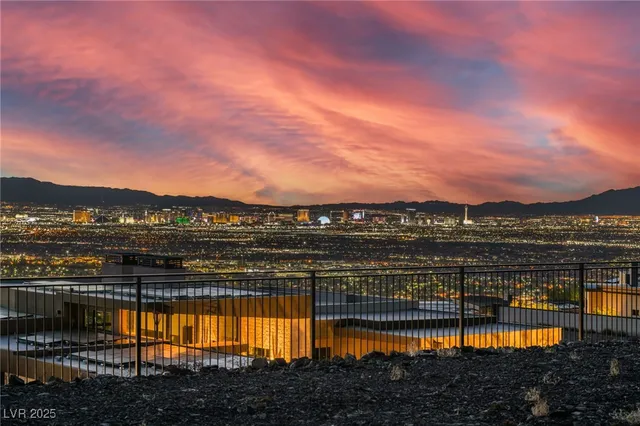 $2,495,000 | 17 Stonecutter Court, Henderson, NV 89012