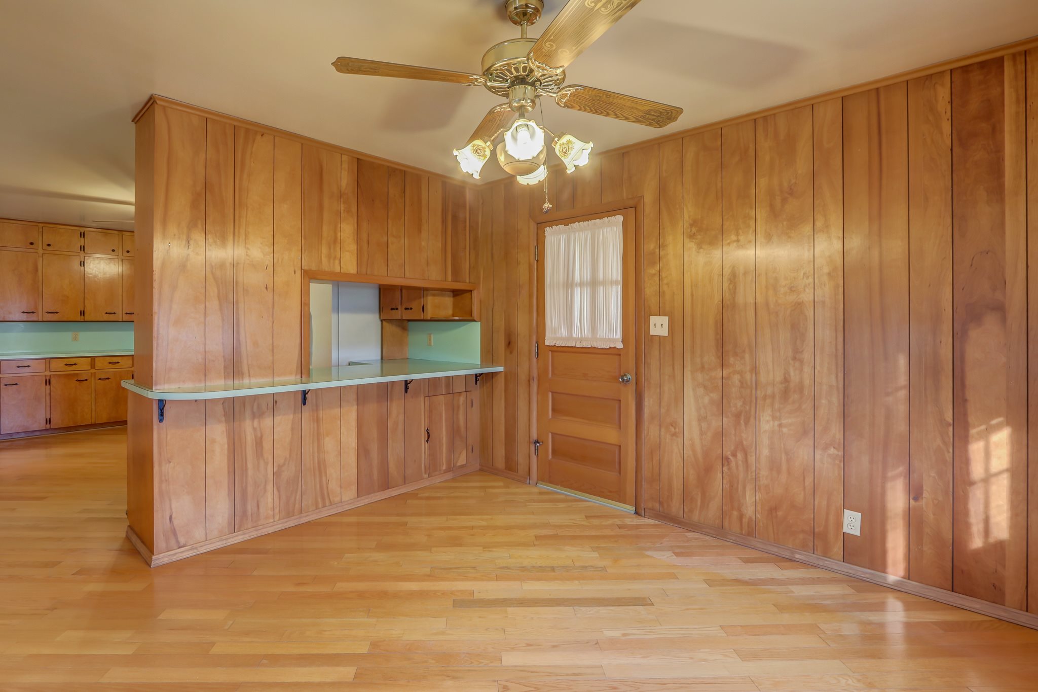 6017 North Highland Road Grandview, IN 47615 - Photo 9 of 36