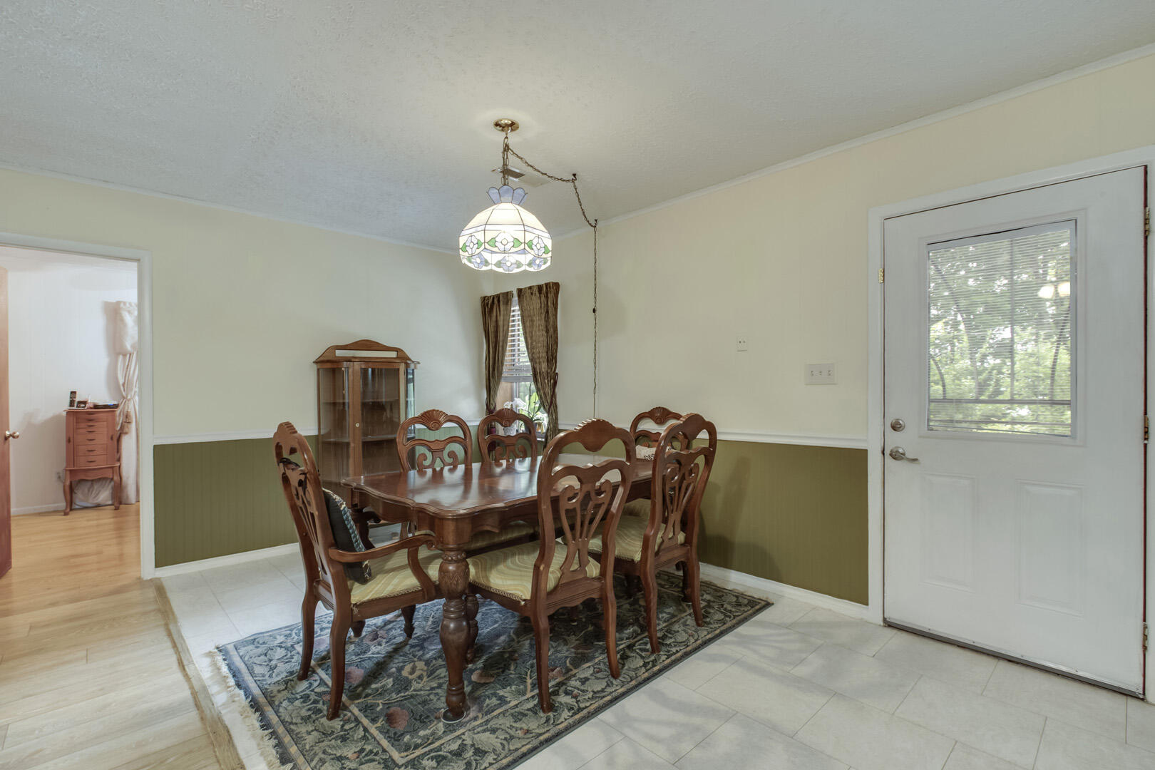 2449 River Road Kingston, TN 37763 - Photo 14 of 31 14_RiverRoad_2449_Dining01