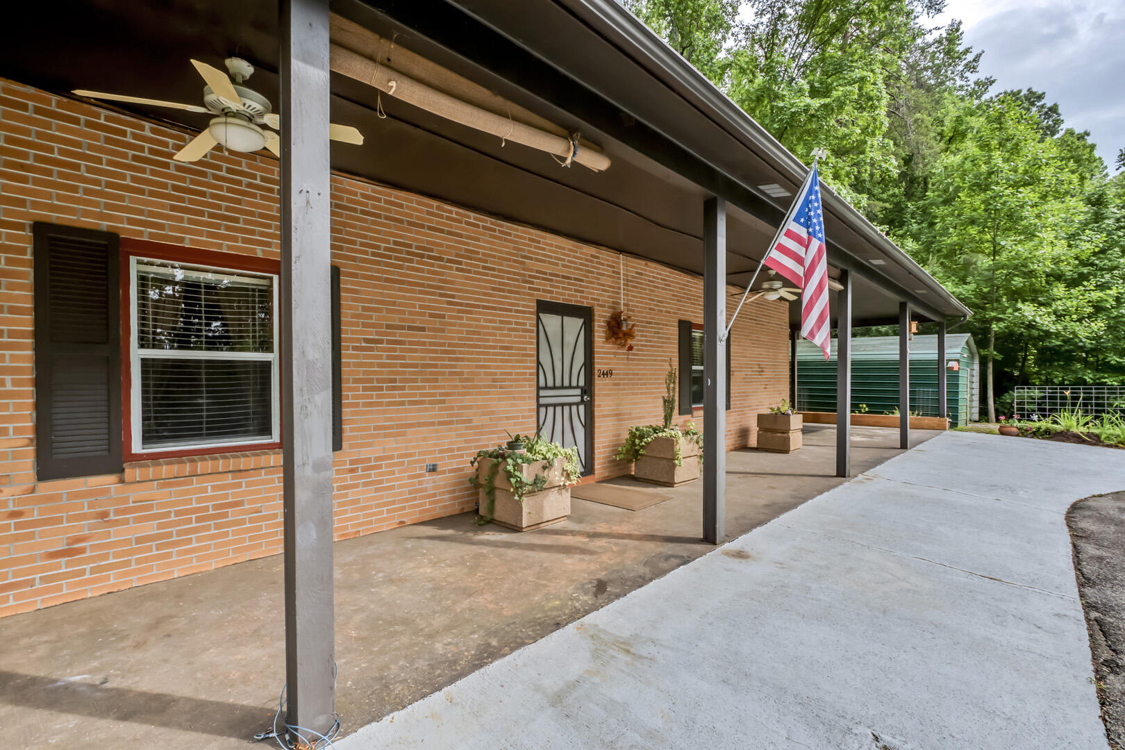 2449 River Road Kingston, TN 37763 - Photo 3 of 31 03_RiverRoad_2449_FrontPorch01