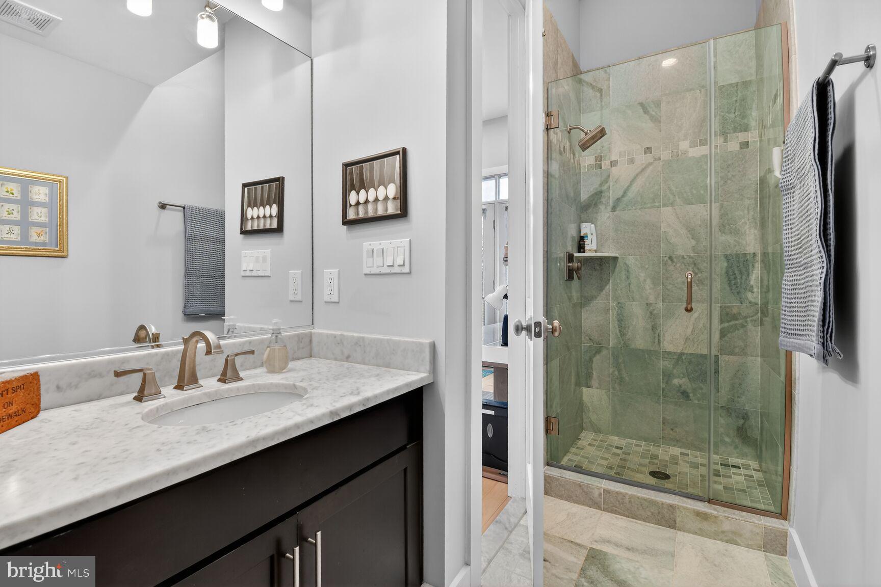 912 S Street Northwest, Unit 1 Washington, DC 20001 - Photo 14 of 18 View of second bathroom