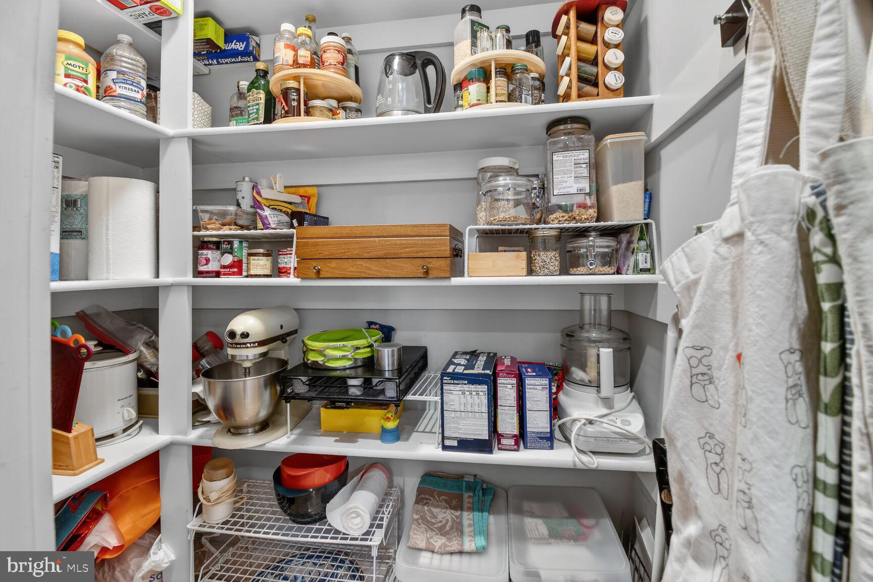 912 S Street Northwest, Unit 1 Washington, DC 20001 - Photo 10 of 18 View of Kitchen walk-in pantry