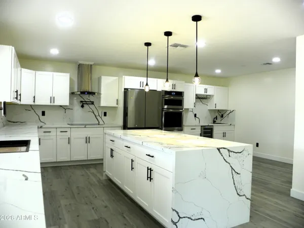 a view of utility room