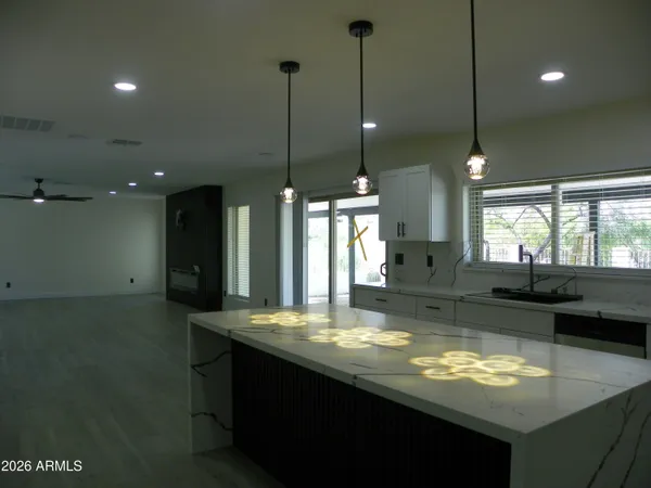 $875,000 | 9402 North 18th Street, Phoenix, AZ 85020
