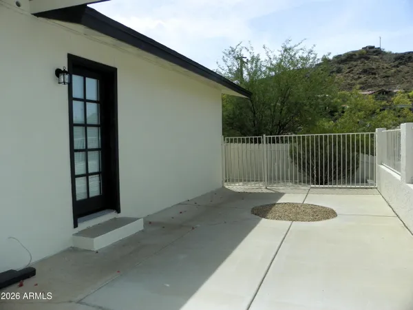 $875,000 | 9402 North 18th Street, Phoenix, AZ 85020