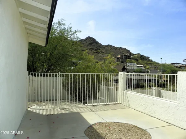 $875,000 | 9402 North 18th Street, Phoenix, AZ 85020