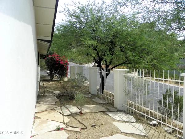$875,000 | 9402 North 18th Street, Phoenix, AZ 85020