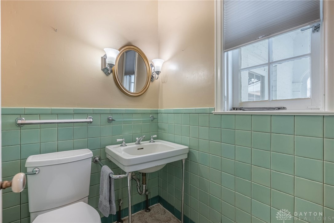 1821 Ruskin Road Dayton, OH 45406 - Photo 17 of 47