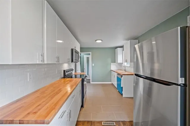 $275,000 | 7224 Paseo Boulevard, Kansas City, MO 64131