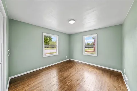 $275,000 | 7224 Paseo Boulevard, Kansas City, MO 64131