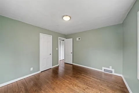 $275,000 | 7224 Paseo Boulevard, Kansas City, MO 64131