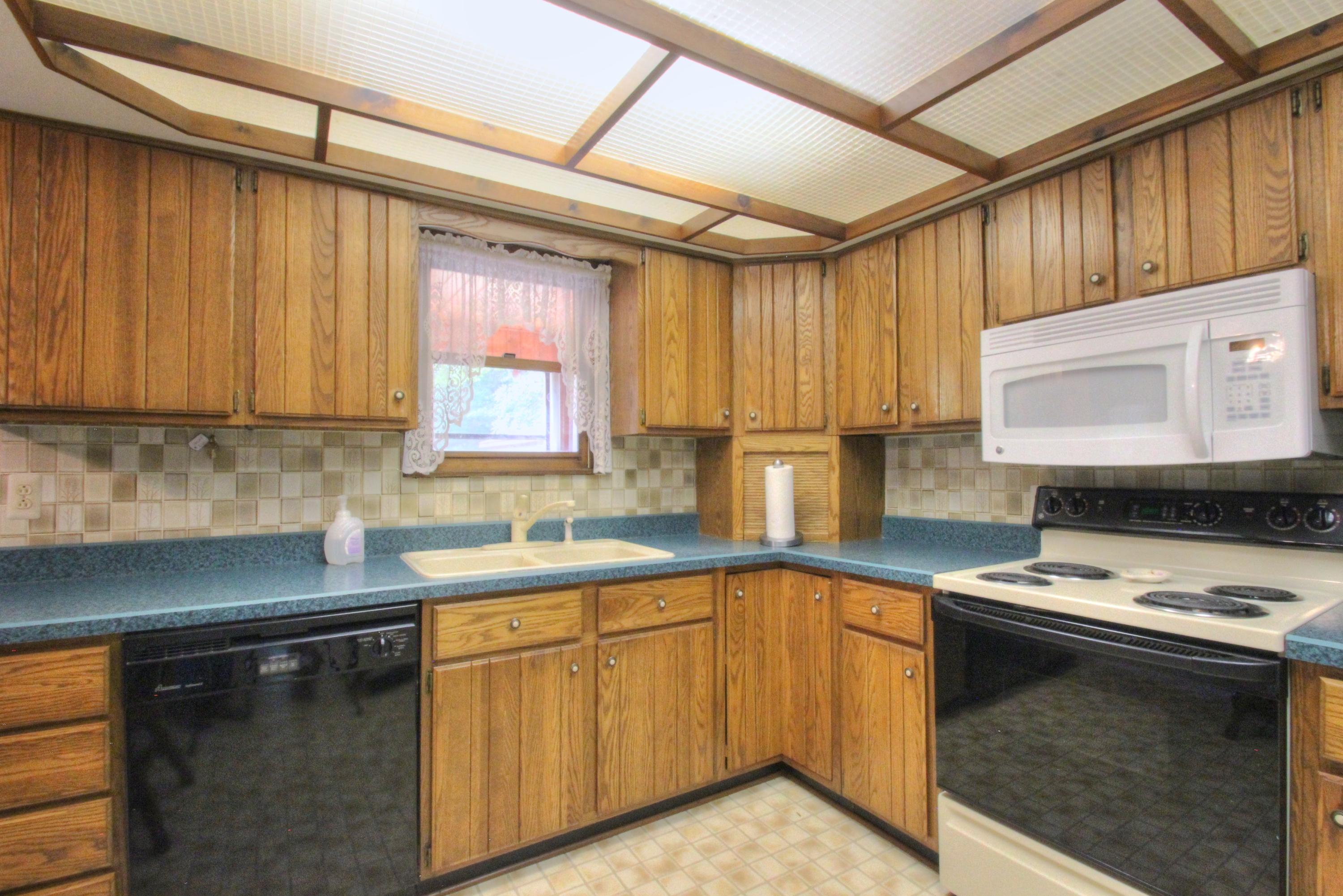 19310 Barberry Road Atlanta, MI 49709 - Photo 17 of 53 Gallery Image 17