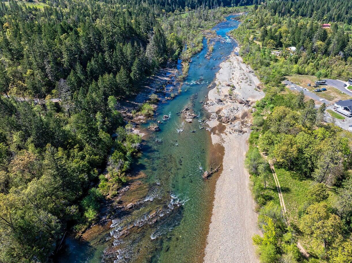 243 Retirement Lane Cave Junction, OR 97523 - Photo 8 of 62 20250423182043741069000000-o