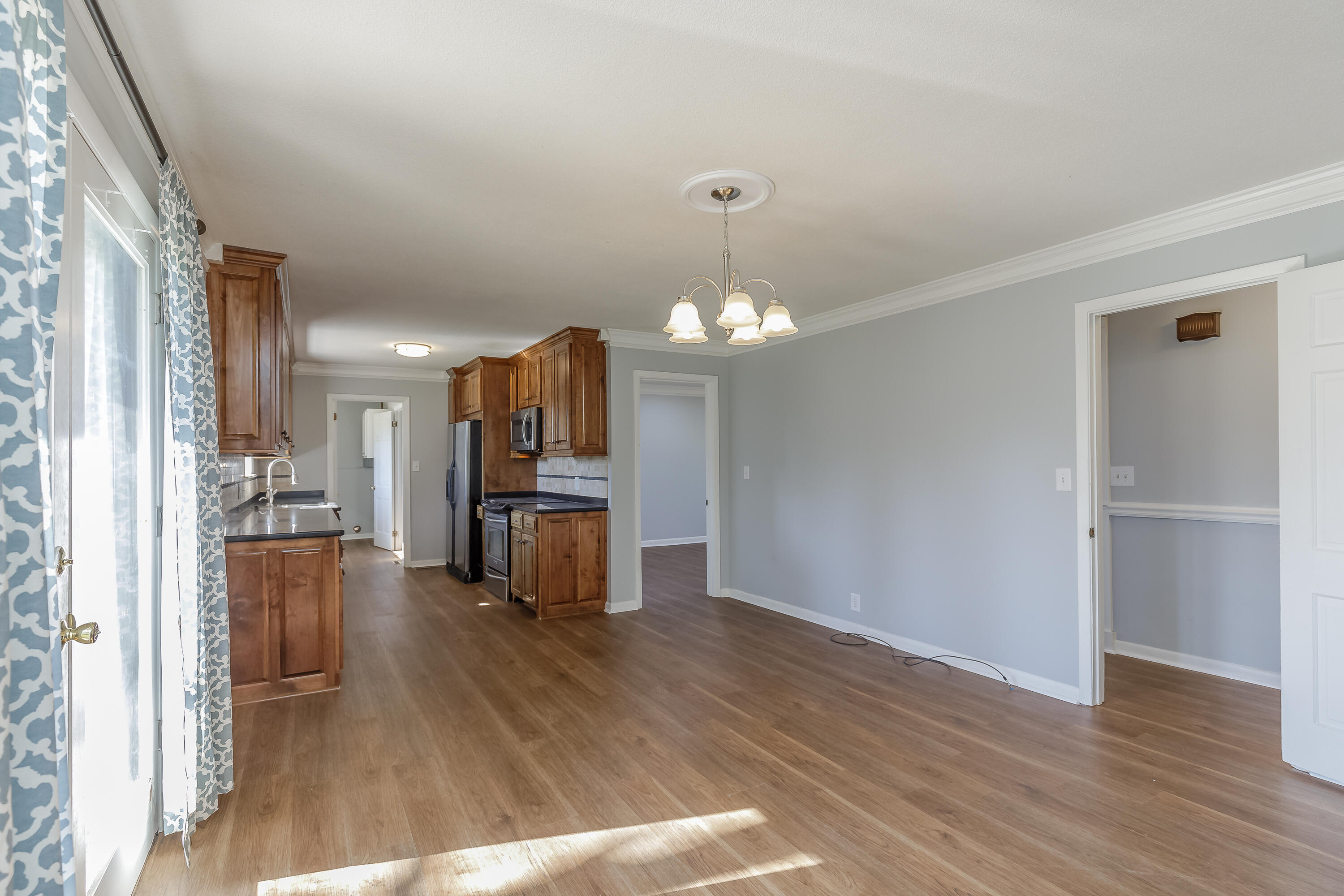 309 Graham Circle Rock Spring, GA 30739 - Photo 11 of 42 Kitchen / Dining