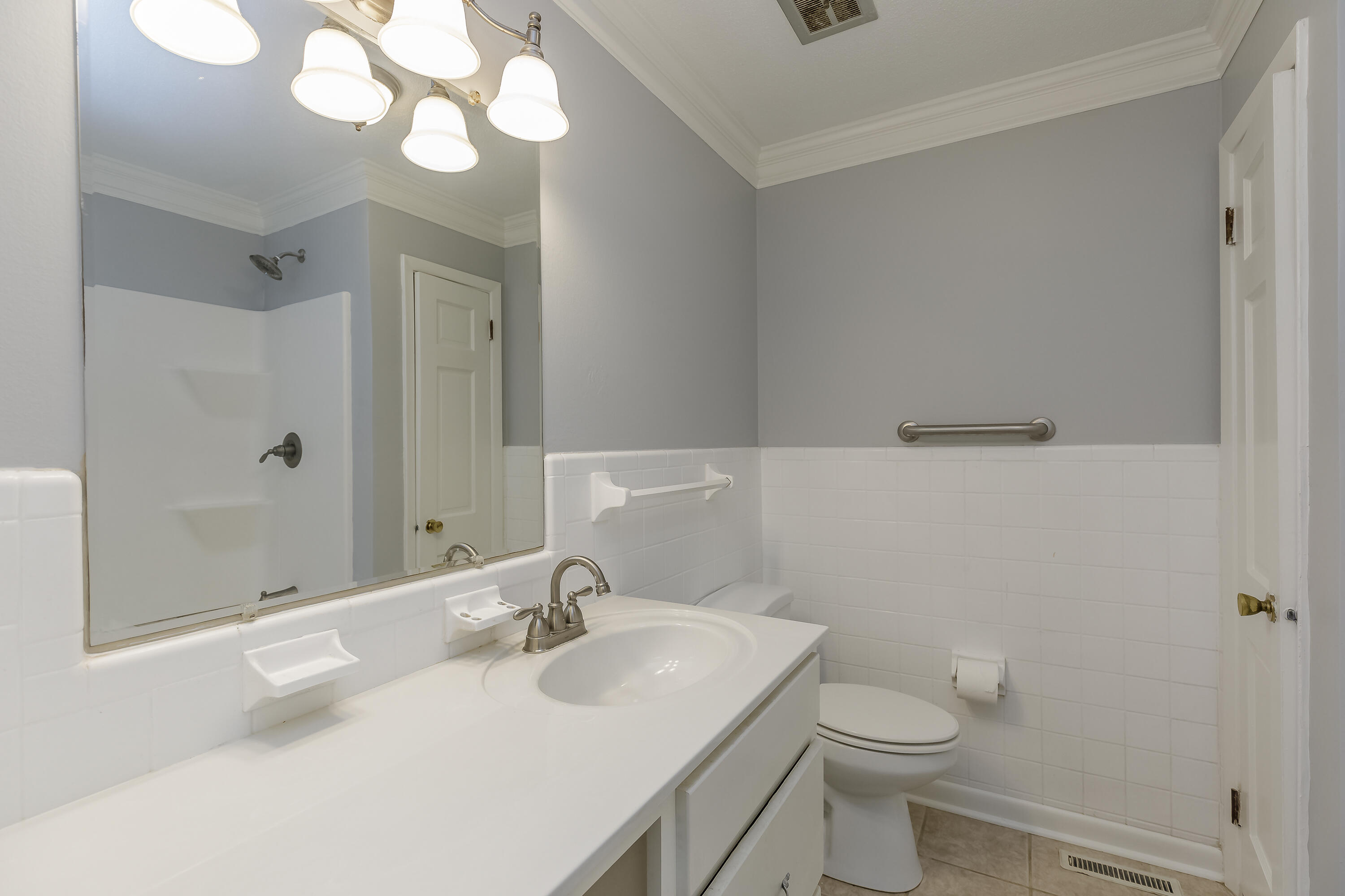 309 Graham Circle Rock Spring, GA 30739 - Photo 27 of 42 Hall Bathroom