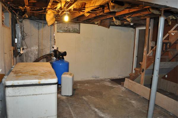 351 Ware Corner Road Oakham, MA 01068 - Photo 28 of 30 a utility room with dryer and washer