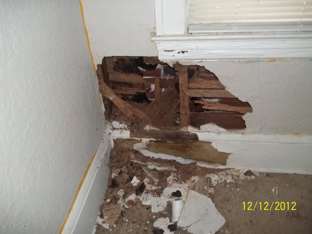 3038 Post Street Jacksonville, FL 32205 - Photo 8 of 13 a water heater on the side of a wall